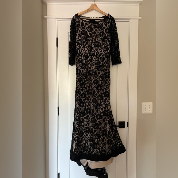 Venus Couture Black Lace Evening Gown w/ Keyhole Back and Short Train - Picture 3 of 11